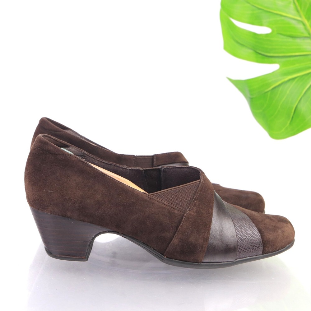 Clarks Womens Rosalyn Adele Pump Size 9 WIDE Brown Suede Block Heel Comfort Shoe